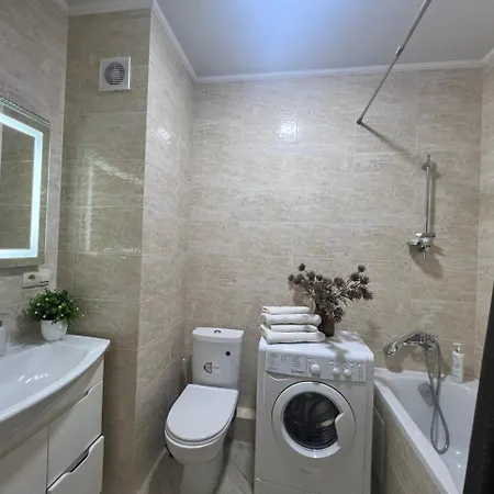 Vip Avalon центр Apartamento Lviv