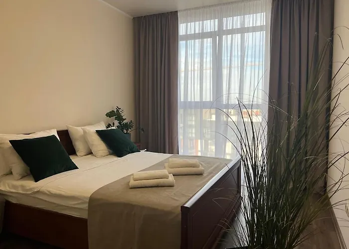 Vip Avalon Нью Поінт Apartamento Leópolis