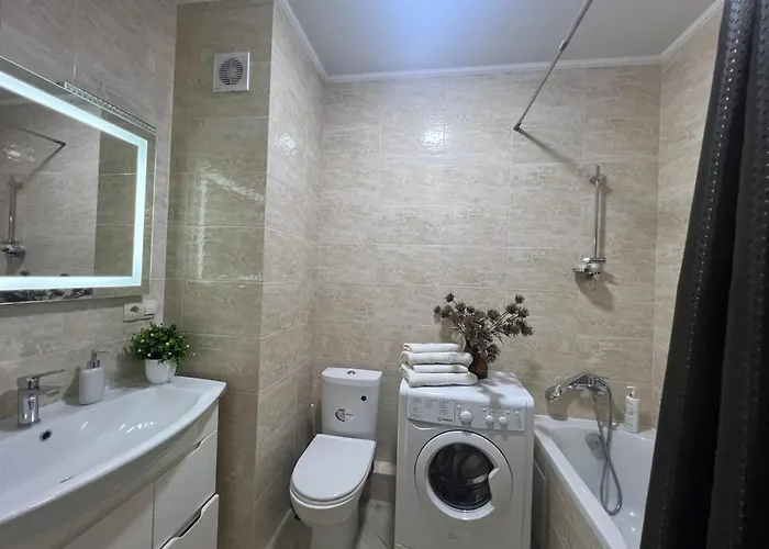 Vip Avalon Нью Поінт Apartamento Leópolis